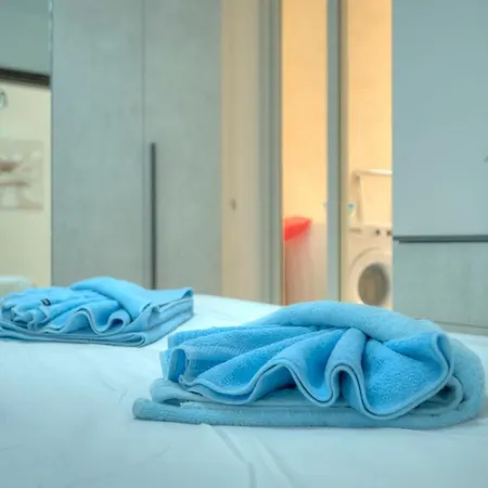 Spacious And Cozy 1 Bedroom Near Seafront Pcal1-1 *