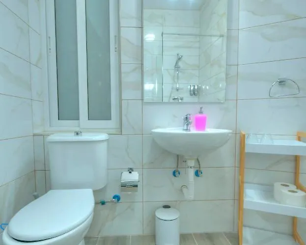 Apartment Spacious And Cozy 1 Bedroom Near Seafront Pcal1-1 *