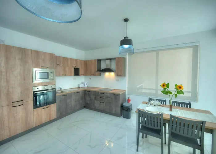 Apartment Spacious And Cozy 1 Bedroom Near Seafront Pcal1-1 Sliema